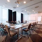 Moevenpick Stuttgart Airport لينفلدن اشتردين