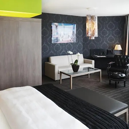 Hotel Moevenpick Stuttgart Airport 4*