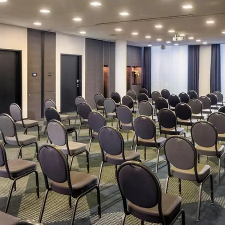 モーベンピック シュツットガルト エアポート 4* ラインフェルデン＝エヒターディンゲン