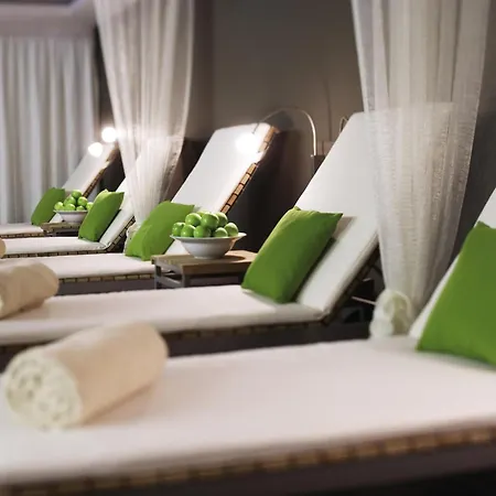 モーベンピック シュツットガルト エアポート 4*