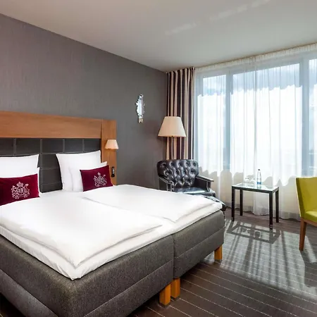 Moevenpick Stuttgart Airport Hotel 4*