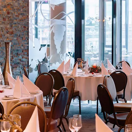 Moevenpick Stuttgart Airport 호텔