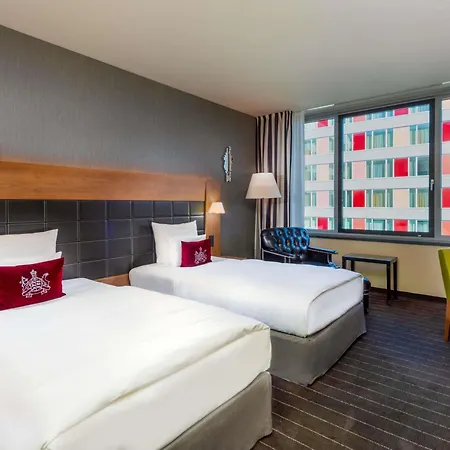 Hotel Moevenpick Stuttgart Airport 4*