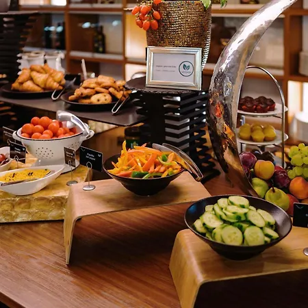 Moevenpick Stuttgart Airport 4*