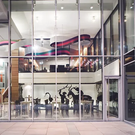 Hotel Moevenpick Stuttgart Airport 4*