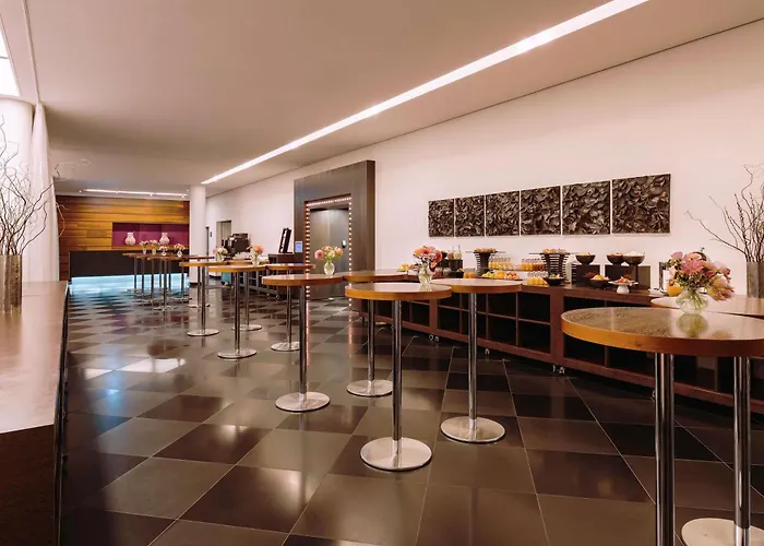 Moevenpick Stuttgart Airport ホテル